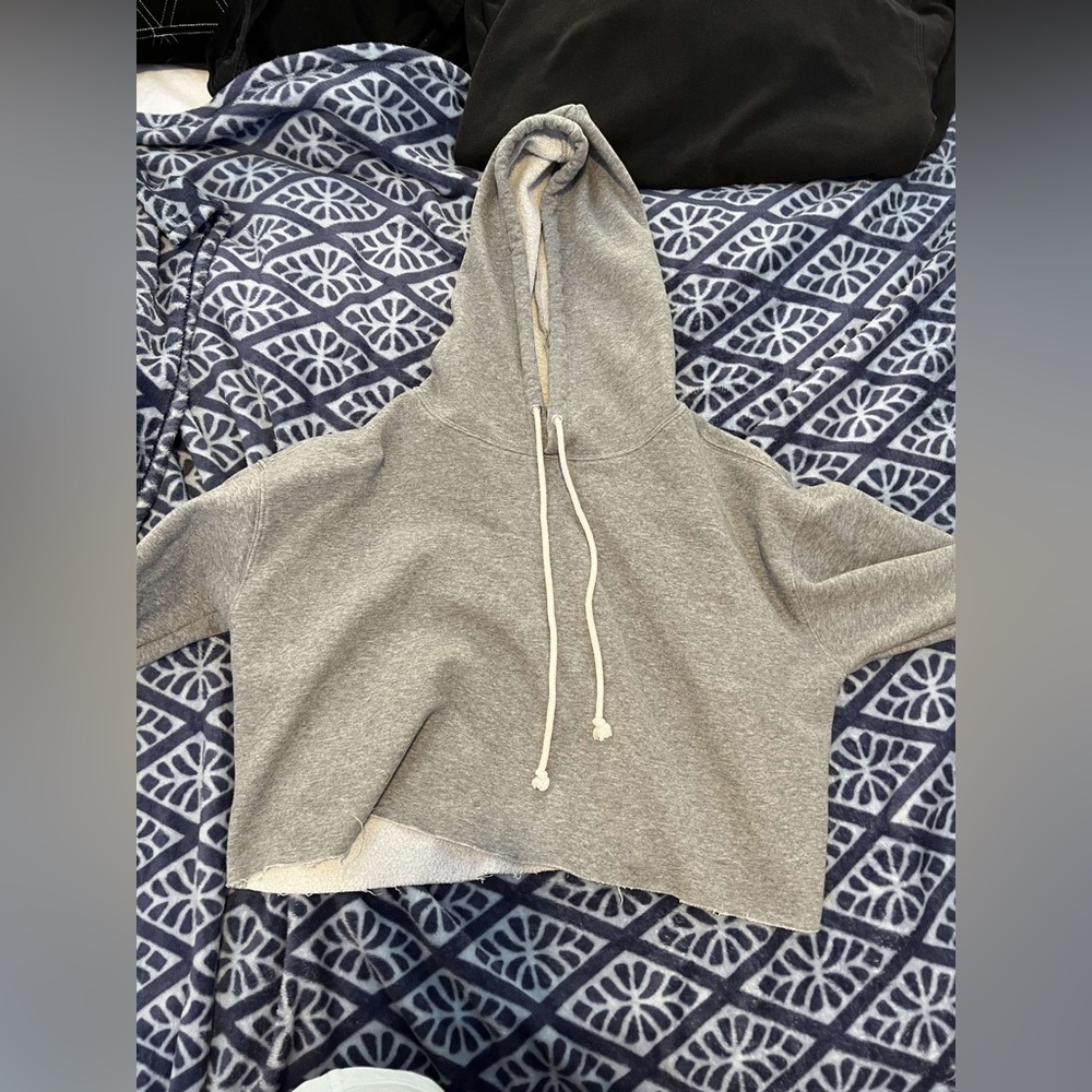 cropped hoodie